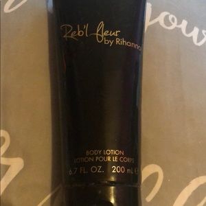❤️Reb’l Fleur lotion❤️